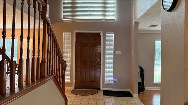 property at 10310 Hedge Way Dr