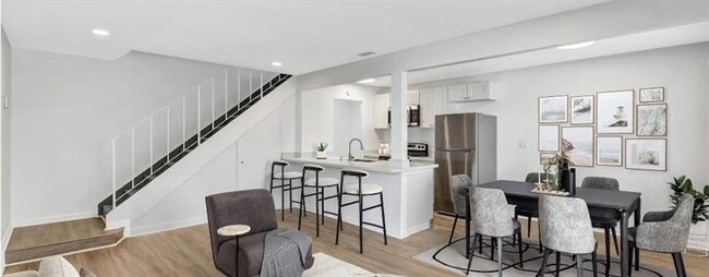 property at 900 E Tiffany Dr