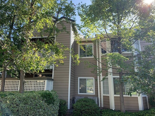 property at 935 Lake Tahoe Ct