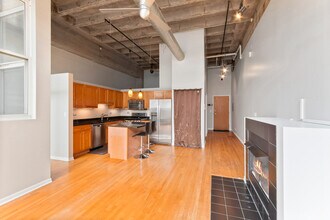 1834 Ridge Ave in Evanston, IL - Building Photo - Building Photo