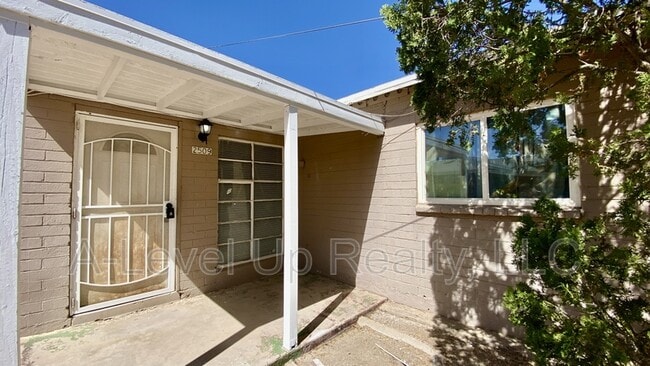 property at 2509 E Cochise Vista