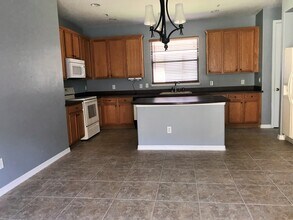 9818 Lake District Ln in Orlando, FL - Building Photo - Building Photo