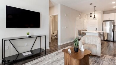 5340 Periwinkle Hl Ave, Unit 2407 in Charlotte, NC - Foto de edificio - Building Photo