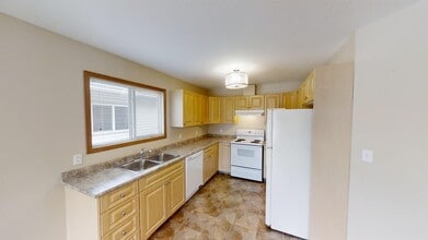 9907-99109 109 Ave in Grande Prairie, AB - Building Photo - Building Photo