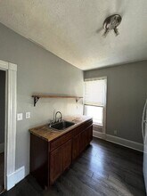 506 E Chestnut St in Bloomington, IL - Building Photo - Building Photo
