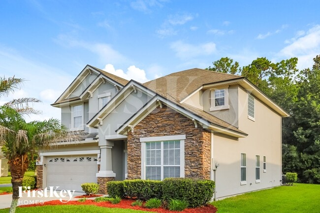 2060 Heritage Oaks Ct in Orange Park, FL - Foto de edificio - Building Photo