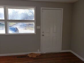 4501 N Tracy Ave in Kansas City, MO - Building Photo - Building Photo