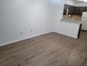 205 2nd Ave in Smithville, TX - Building Photo - Building Photo