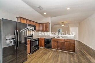 16366 Creek Dr in Moundville, AL - Building Photo - Building Photo