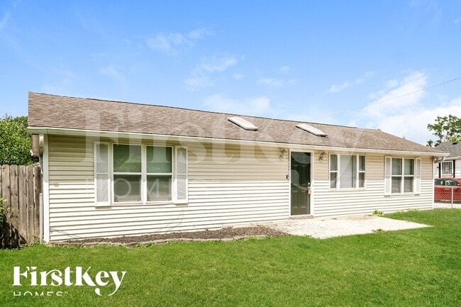 3312 S Parker Ave in Indianapolis, IN - Building Photo - Building Photo