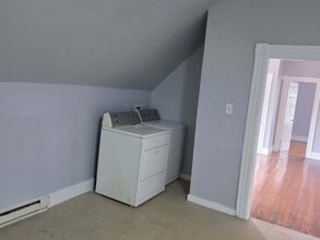 116 Locust St in Waterbury, CT - Building Photo - Building Photo