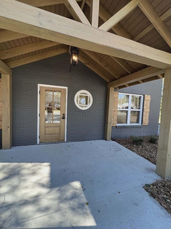 property at 152 E Orange St