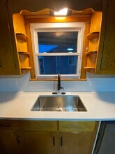 99 Lyons St, Unit Lyons St in Springfield, MA - Foto de edificio - Building Photo