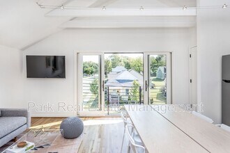 123 Idlewild Ave in Raleigh, NC - Building Photo - Building Photo