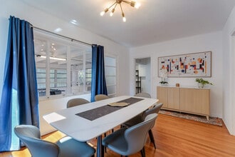 820 SW 26th Rd in Miami, FL - Building Photo - Building Photo