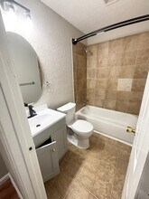 626 Middle St in Durham, NC - Building Photo - Building Photo