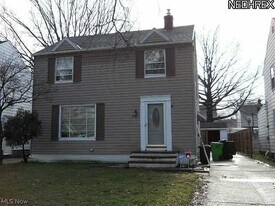 3878 Salisbury Rd in South Euclid, OH - Building Photo