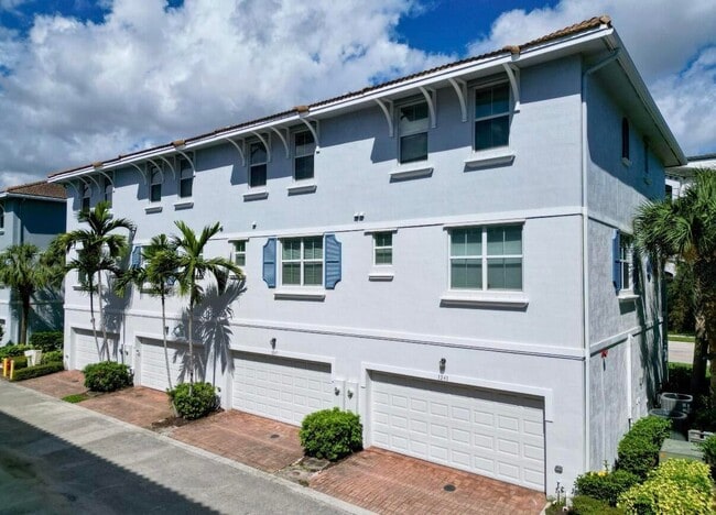 property at 1247 Via de Fossi