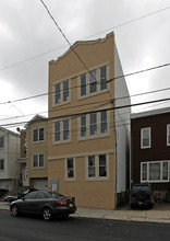 157 Woodlawn Ave in Jersey City, NJ - Building Photo - Building Photo