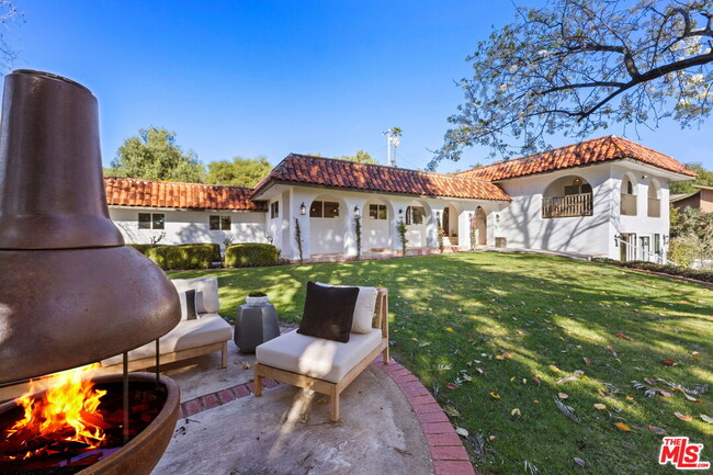 431 Montana Cir in Ojai, CA - Building Photo - Building Photo