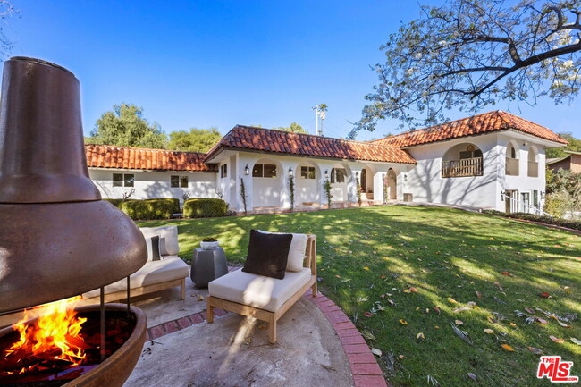 431 Montona Cir in Ojai, CA - Foto de edificio - Building Photo