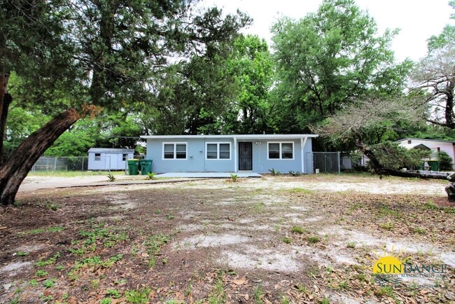 property at 470 Argyle Ct
