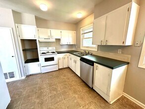 2804 Iowa Ave in Joplin, MO - Building Photo - Building Photo