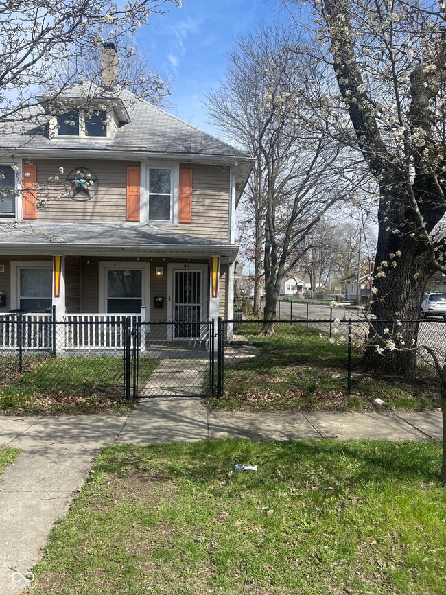 property at 93 S 5th Ave