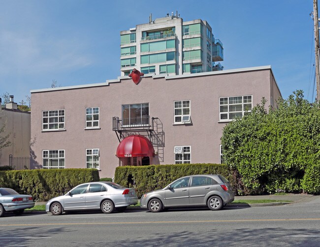 1535 W 16th Ave in Vancouver, BC - Building Photo - Primary Photo