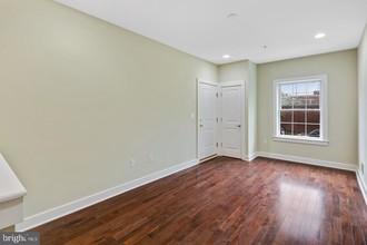 2621 Christian St-Unit -A in Philadelphia, PA - Foto de edificio - Building Photo