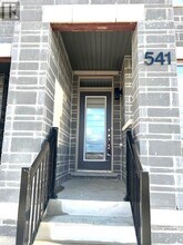 541 Vine Cliff Blvd in Markham, ON - Building Photo - Building Photo