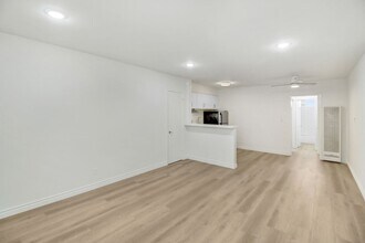 1432 16th St, Unit 03 in Santa Monica, CA - Building Photo - Building Photo