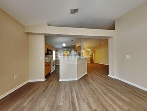1307 Sheridan Bay Dr in Ruskin, FL - Building Photo - Building Photo