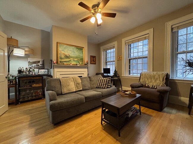 98 Myrtle St, Unit 1