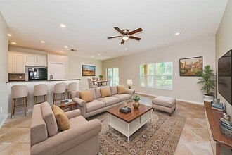 716 Griffen Heights Ct in Ruskin, FL - Building Photo - Building Photo