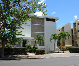 Makiki Villa in Honolulu, HI - Building Photo - Building Photo