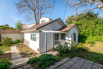 421 Montgomery St in Santa Barbara, CA - Building Photo - Building Photo