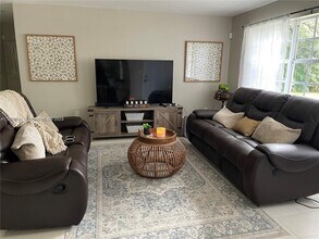 1760 NE 145th St in Miami, FL - Building Photo - Building Photo