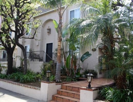 property at 1325 Wellesley Ave