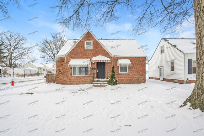 property at 3182 W 140th St