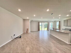 33869 Field Maple Lp in Wesley Chapel, FL - Building Photo - Building Photo