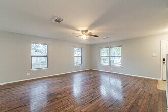 1519 Jasmine in Schertz, TX - Building Photo - Building Photo