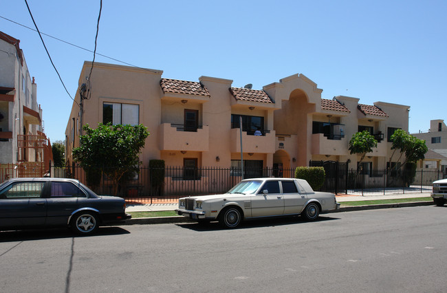 Lexington Apartments in Los Angeles, CA - Building Photo - Building Photo