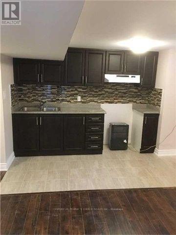 67 Cornwall Rd in Brampton, ON - Building Photo - Building Photo