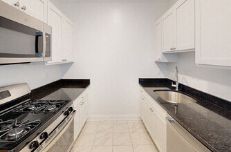 77 Kilsyth Rd, Unit 1 in Boston, MA - Building Photo - Building Photo