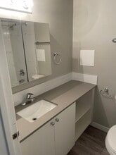 Regency Towers in New Westminster, BC - Building Photo - Building Photo