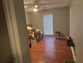 AUGUST PRE-LEASE!  Spacious 2 Bedroom 2 Bathroom on Bus Route! in College Station, TX - Building Photo - Building Photo