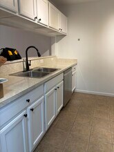 3245 Reeves Dr in Melvindale, MI - Building Photo - Building Photo