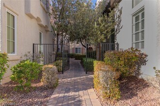 1929 Granemore St in Las Vegas, NV - Building Photo - Building Photo