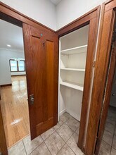 1542 N Kolin Ave, Unit 1 in Chicago, IL - Building Photo - Building Photo